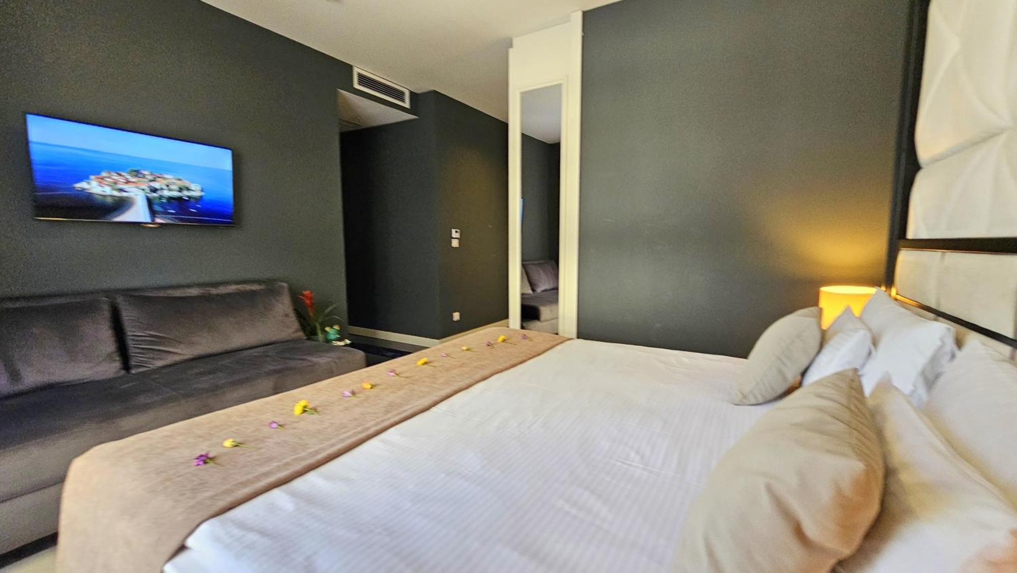 Maresia Boutique Suites Budva Exterior foto