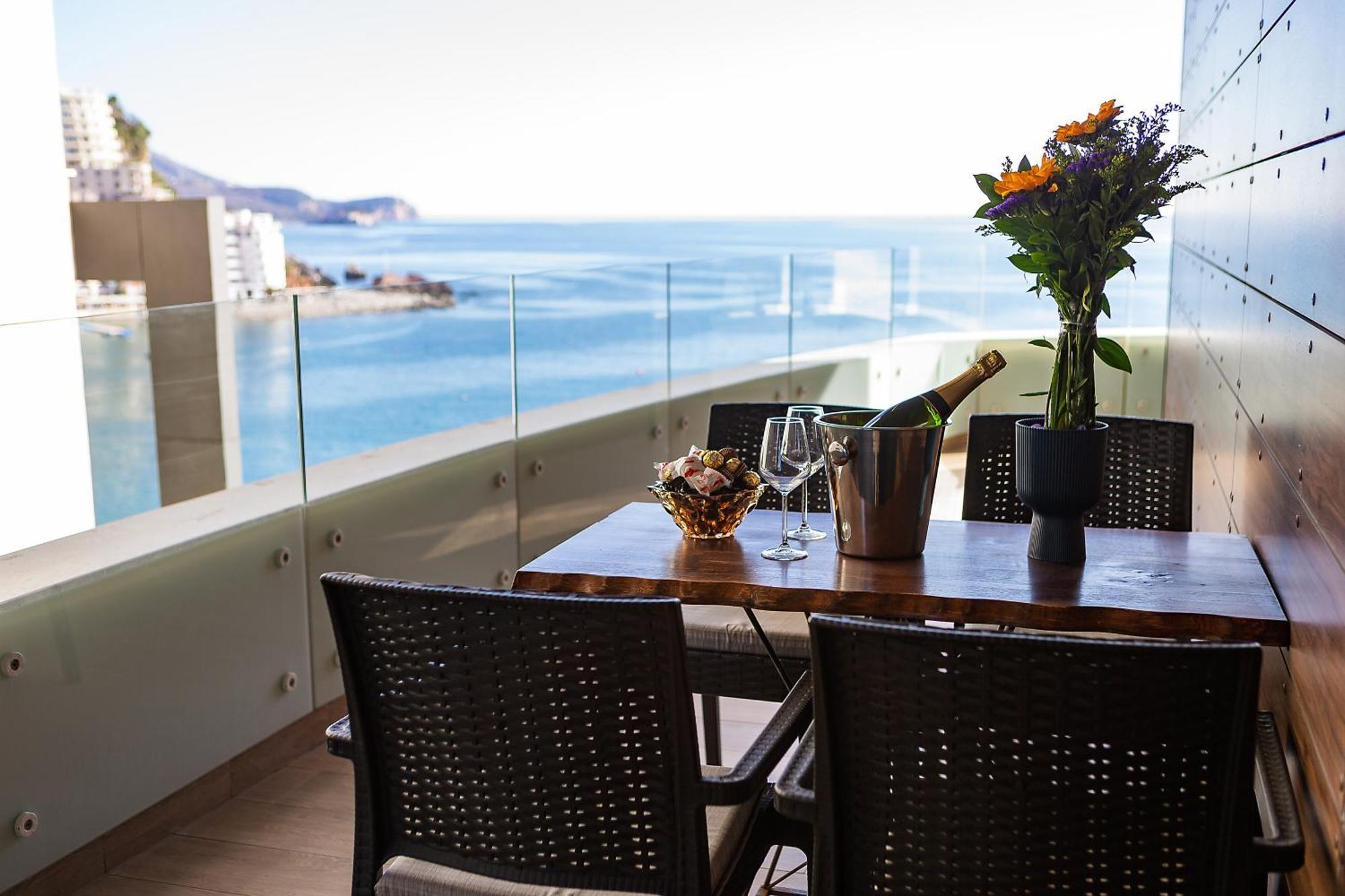Maresia Boutique Suites Budva Exterior foto